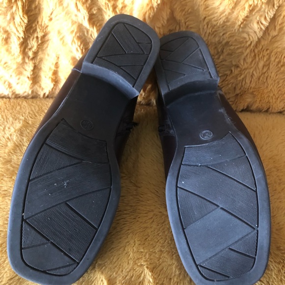 Rich brown leather ankle booties size 8.5 wide - Picture 4 of 5